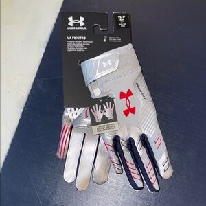 Under Armour Kids Gloves - Gray and Red